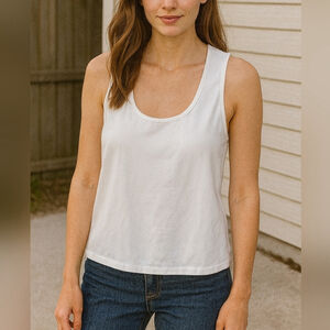 White Racerback Tank Top | Size Large (8/10)